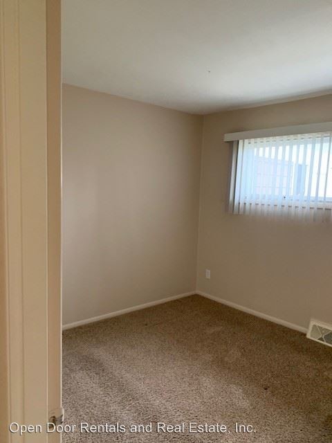 Foto del edificio - 124 W Concord Ln