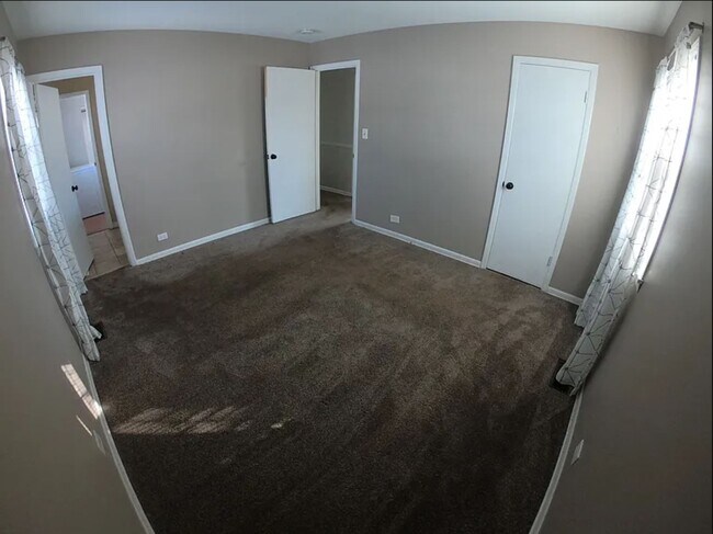 Foto del edificio - 228 Parkchester Rd