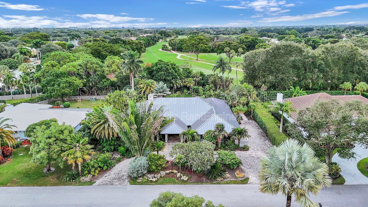 Foto principal - 10286 St Andrews Rd