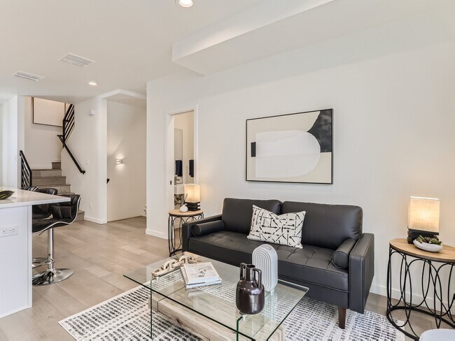 Foto del edificio - 1920 Hooker St