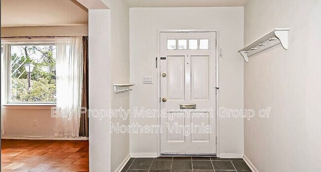 Building Photo - 6534 JAY MILLER DR