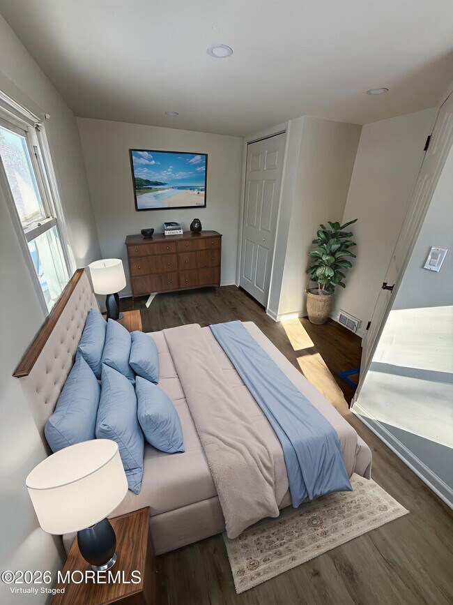 Foto del edificio - 33 Weaverville Rd