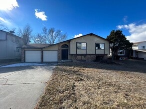 Building Photo - 2223 Ptarmigan Ln