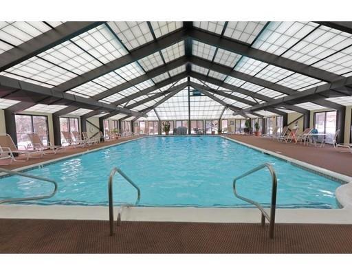 Foto del edificio - 250 Hammond Pond Pkwy
