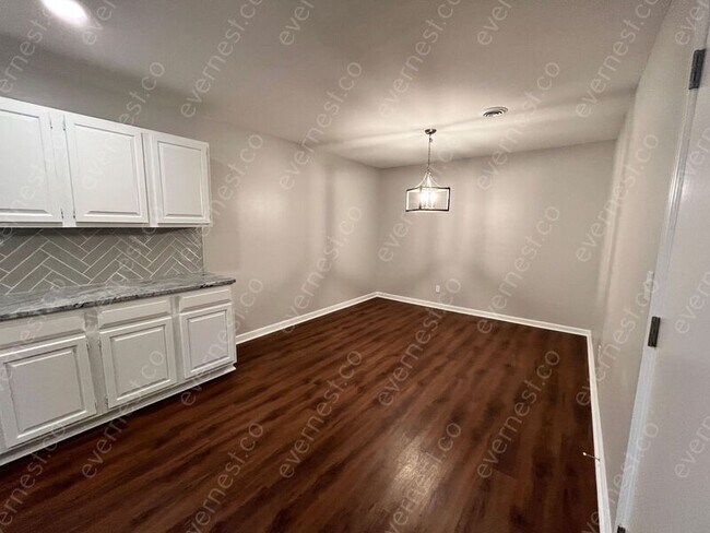 Foto del edificio - 2927 Hickory Ln