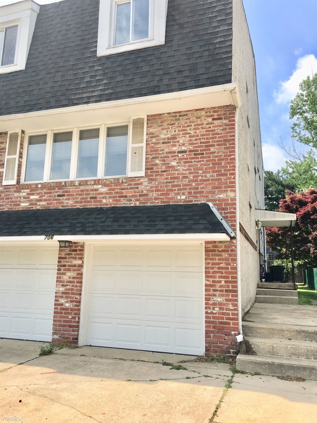 2 br, 1.5 bath - 706 Country Ln # B - 2 br, 1.5 bath  - 706 Country Ln # B
