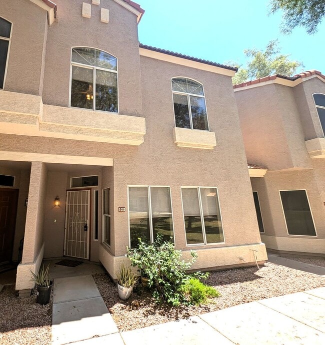 Building Photo - 3 Bedroom Townhome at Townes at Southpark ...