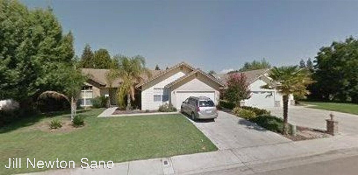 Primary Photo - 4 br, 2 bath House - 444 W Herbert