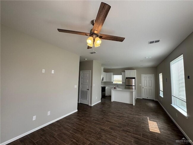 Building Photo - 1612 Canelo Dr