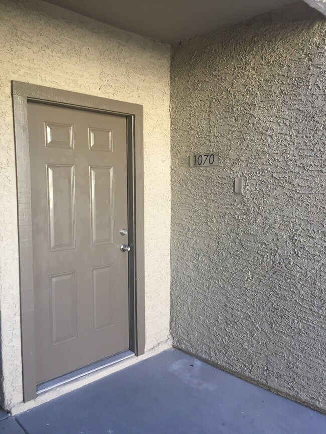 Building Photo - 4200 S Valley View Blvd