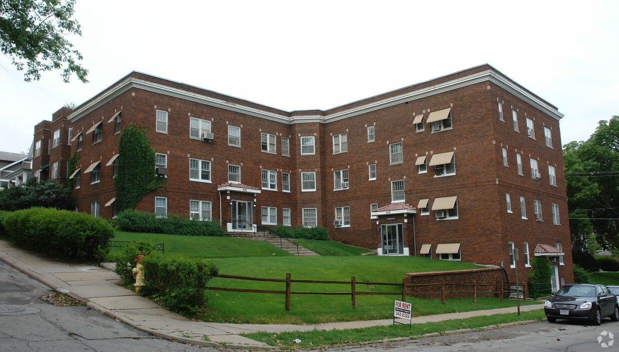 Primary Photo - 606 S 32nd Ave