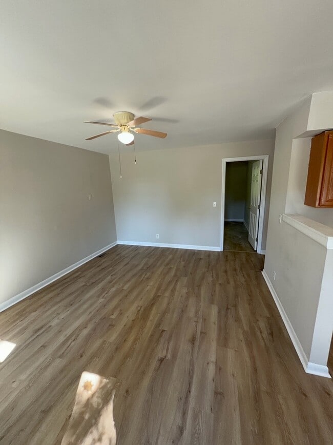 Building Photo - 3351 White Pine Dr