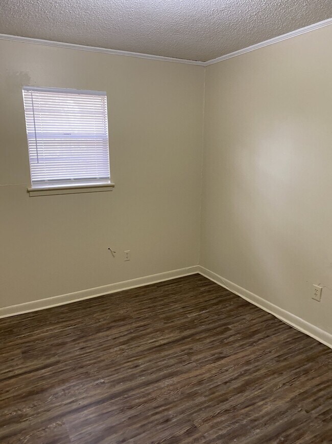 Foto del edificio - 6806 Brierwood