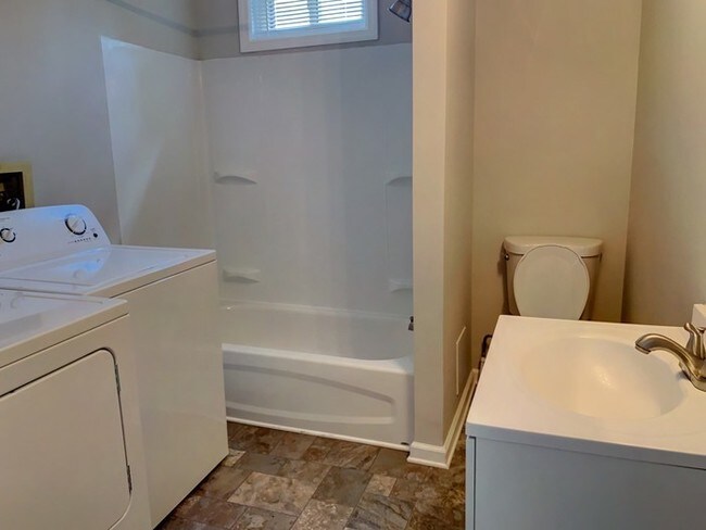 Foto del edificio - Newly renovated apartment in Westville