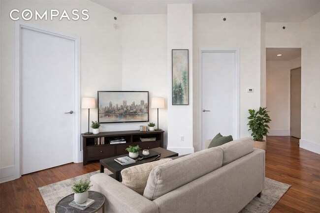 Foto del edificio - 10-17-17 Jackson Ave