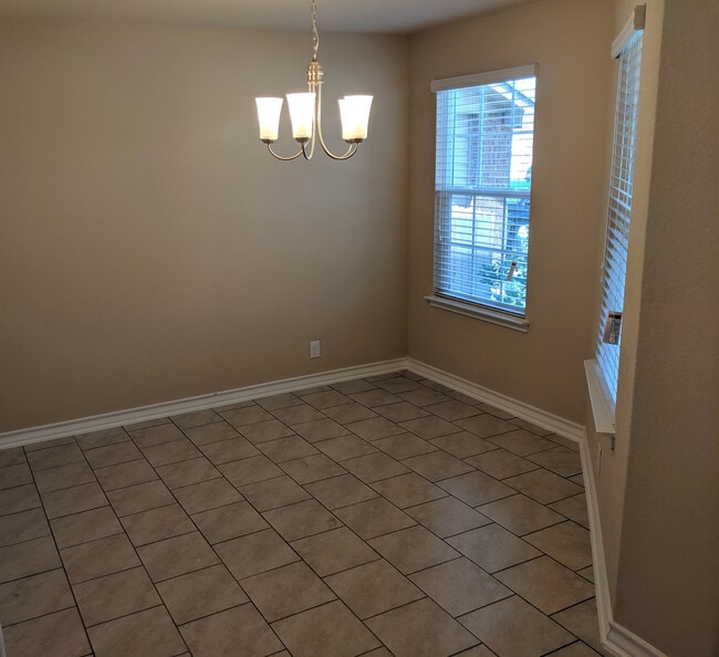 Photo - Beautiful Home, with Tons of Upgrades