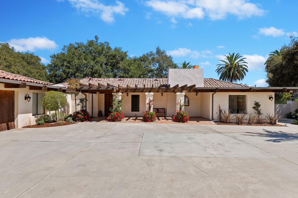 Foto principal - 525 Las Palmas Dr