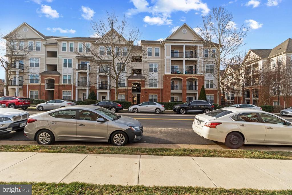 Foto principal - 11397 Aristotle Dr