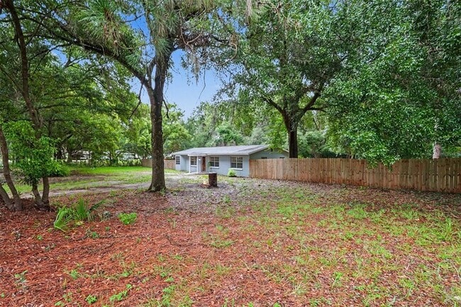 Foto del edificio - 5328 Lantana St