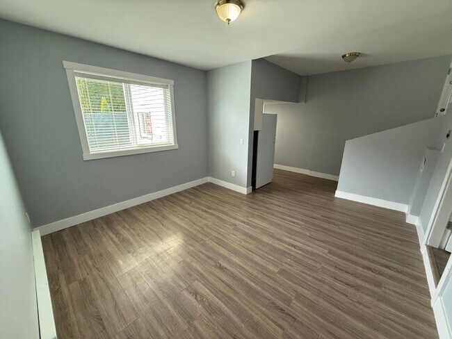 Photo du bâtiment - Matsqui Ground-Level Suite
