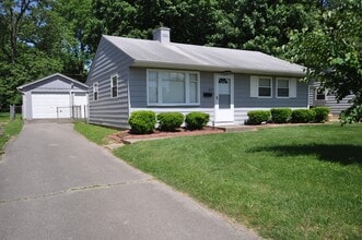 Building Photo - 357 Mockingbird Ln