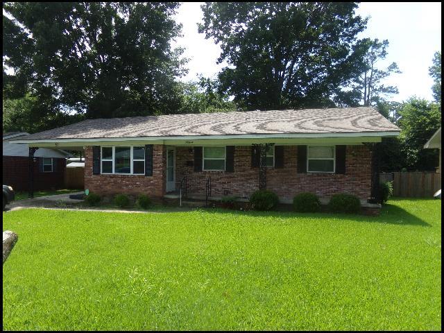 Building Photo - 51 Meadowbrook Dr