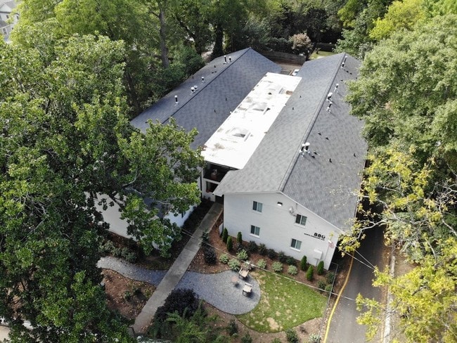  - 880 N Highland Ave