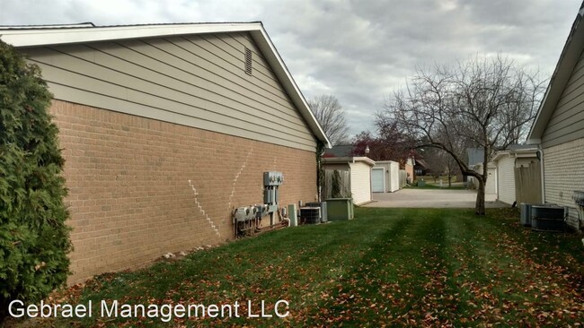 Building Photo - 1144 Normandy Terrace Dr