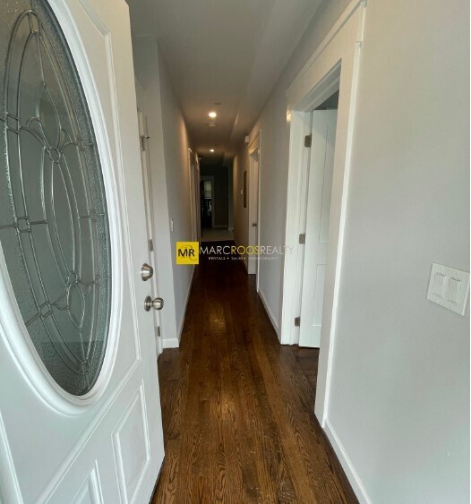 Foto del edificio - 31 Raymond Ave