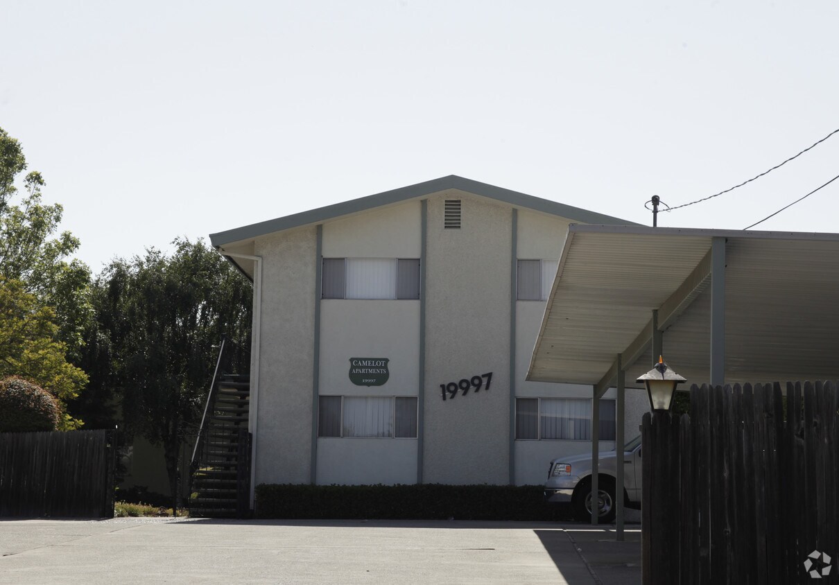 Foto del edificio - Camelot Apartments