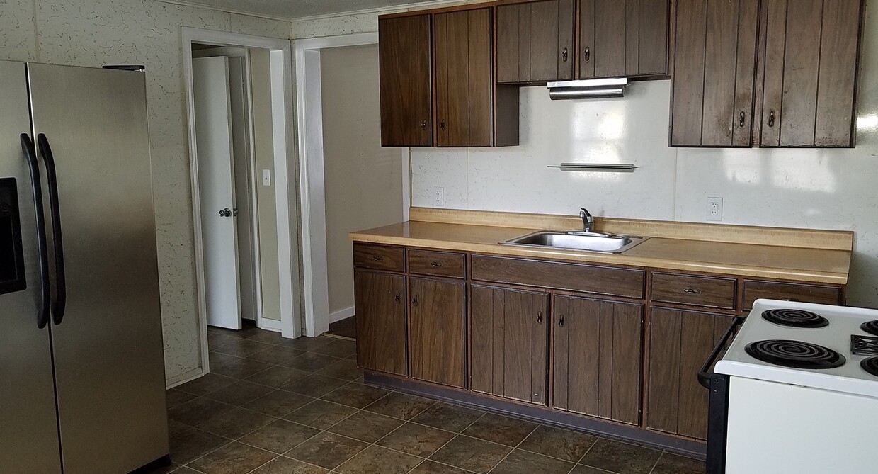 Foto principal - Downtown Plainfield - Rare Opportunity!