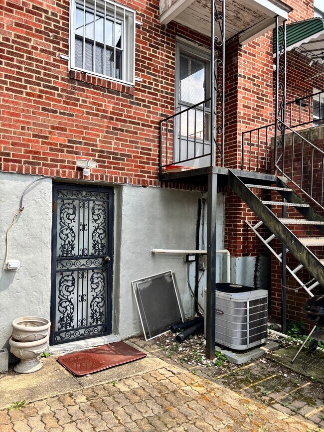 Foto del edificio - 4514 Saint Georges Ave