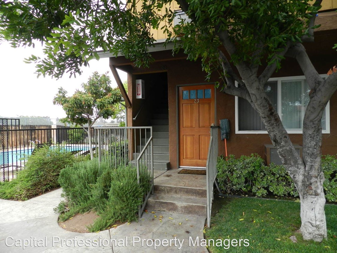 Primary Photo - 390 N 1st St