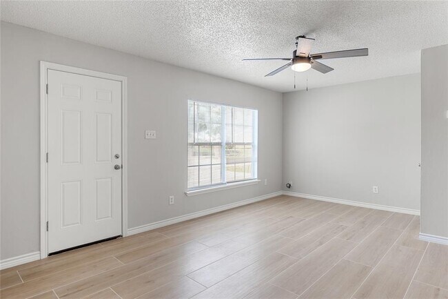 Foto del edificio - 108 Gm Ln