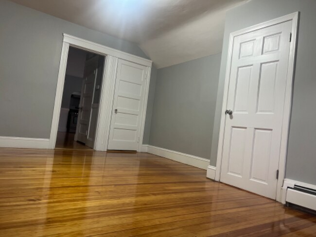 Building Photo - 41 Vervena St