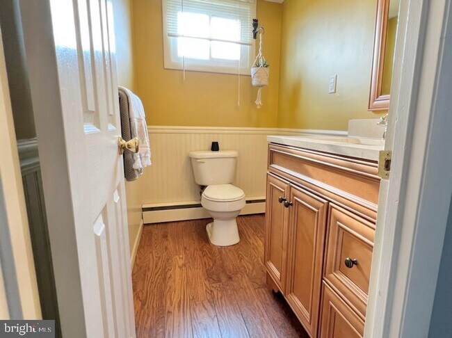 Building Photo - 1180 Weber Rd