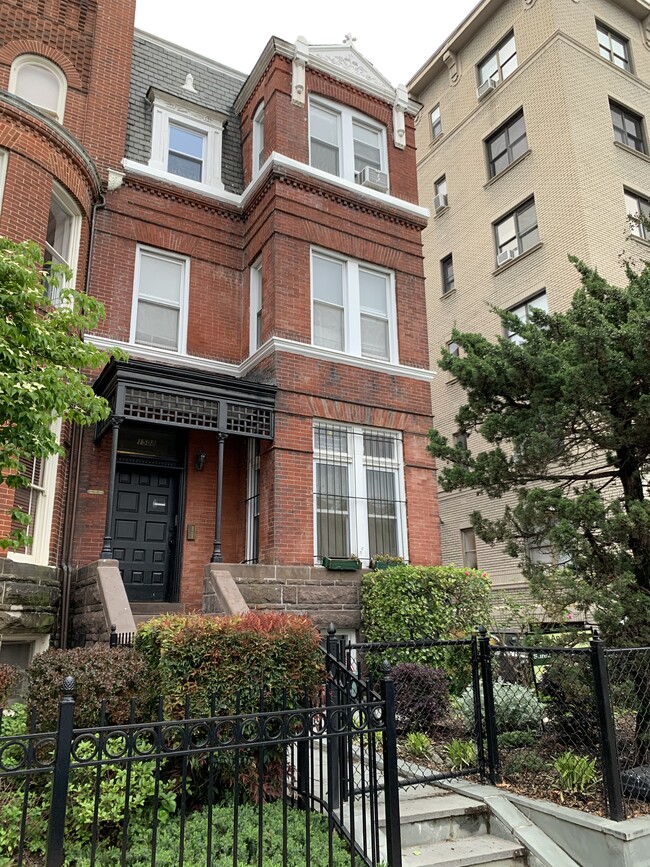 Building Photo - 1508 17th St NW