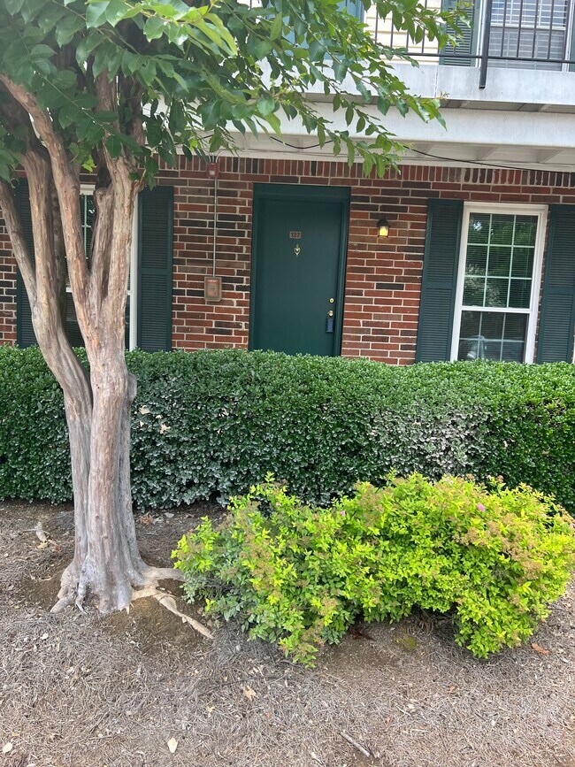 Foto del edificio - 900 Mountain Creek Rd