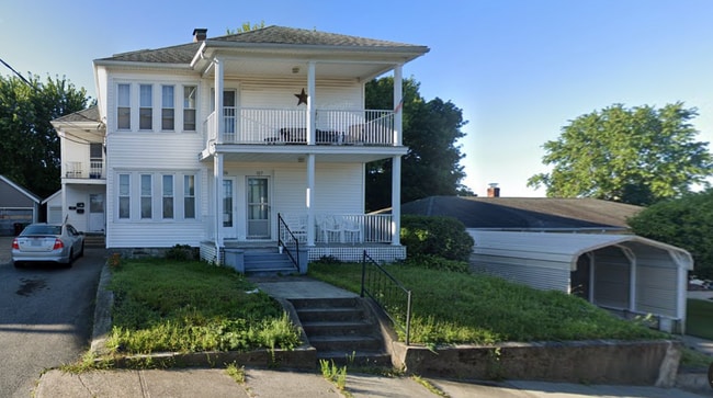 Building Photo - 109 Hemond Ave