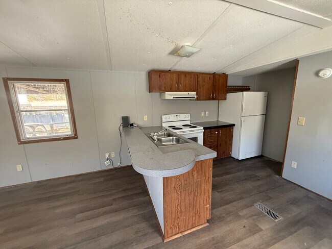 Foto del edificio - 773 Barren Hollow Rd