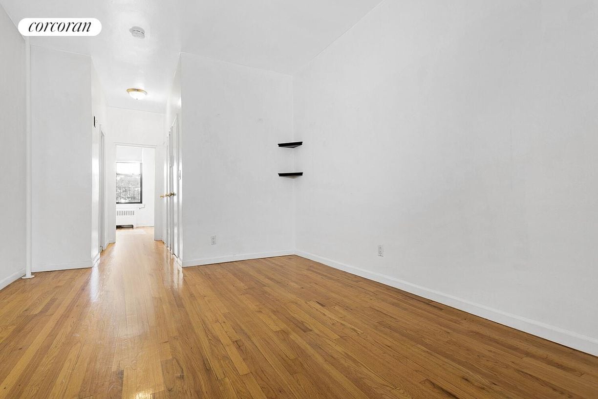 Building Photo - 500 E 73rd St