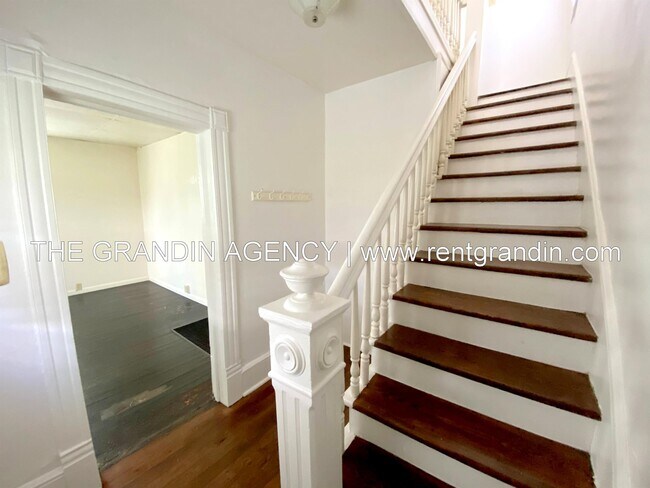 Foto del edificio - 909 13th St SE