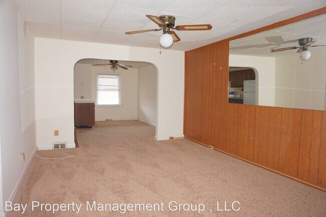 Building Photo - 3 br, 2 bath House - 207 Riverview Ave