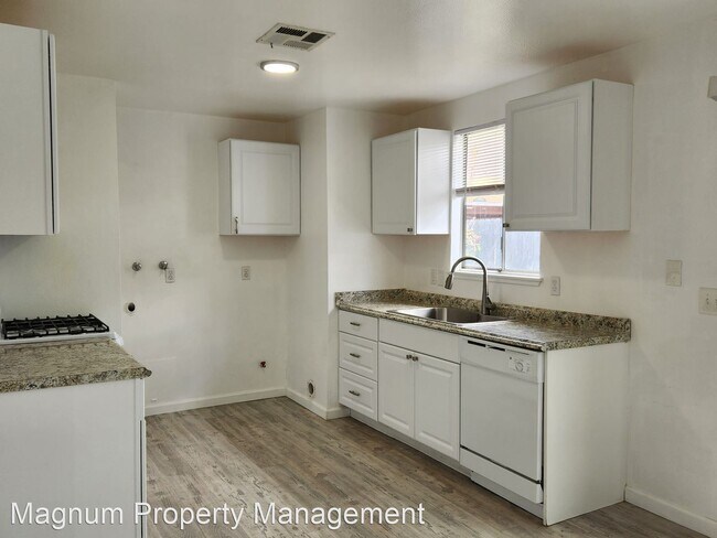 Foto del edificio - 3 br, 2 bath House - 52790 Avenida Navarro