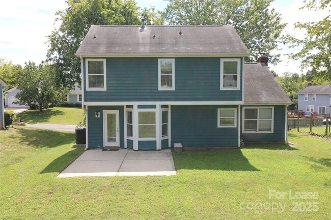 Foto del edificio - 7130 Lanark Ct