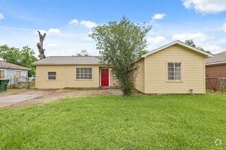Building Photo - 9133 Woodlyn Rd