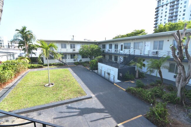 Foto del edificio - 2170 NW Flagler Terrace