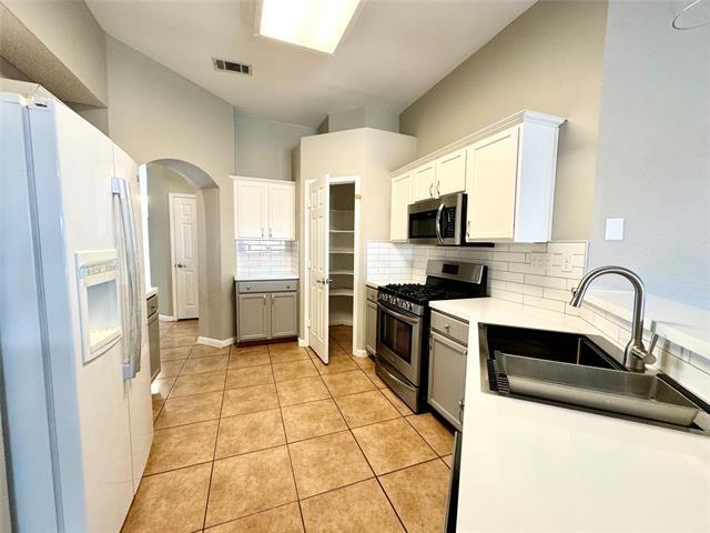 Foto del edificio - 1236 Courtney Ln