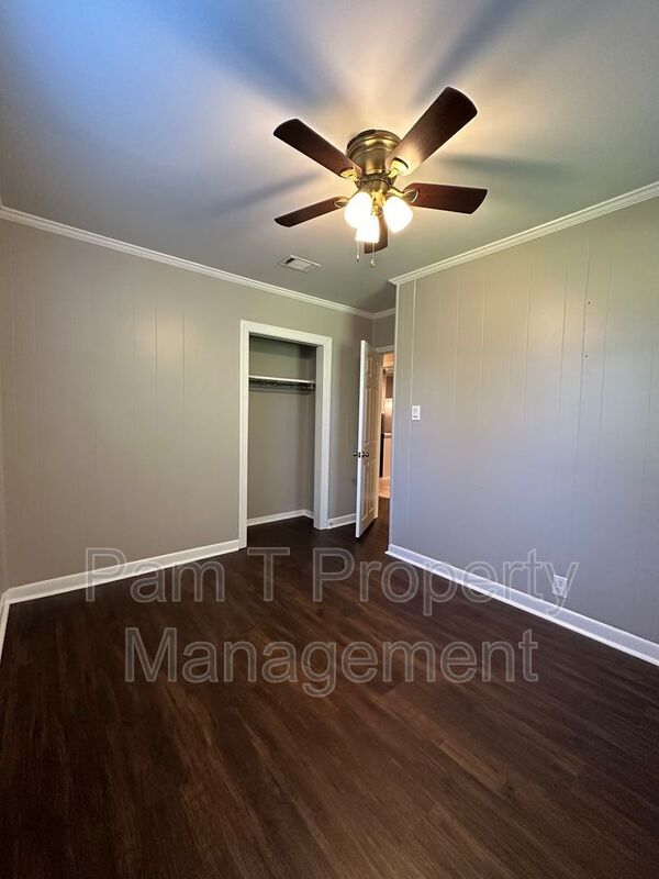Building Photo - 7804 Clyo Cir