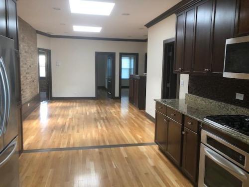 Foto del edificio - 4042 N Elston Ave